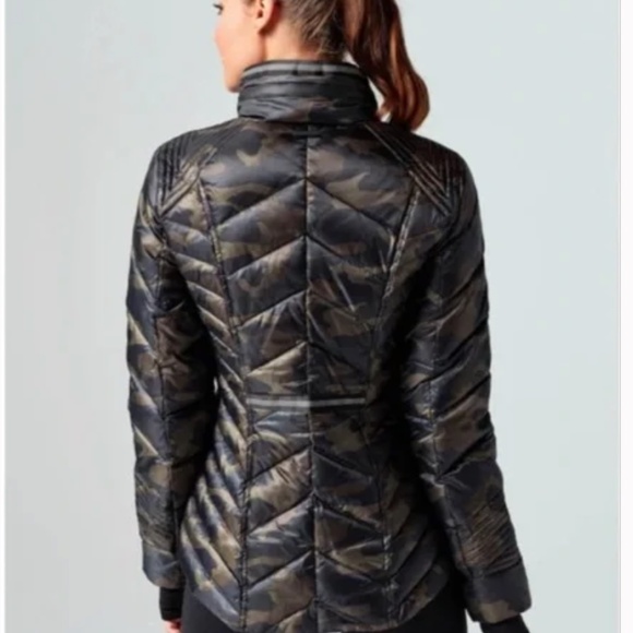 BLANC NOIR Puffer Jacket Reflective Trim Green Camo Size XS - Picture 4 of 16